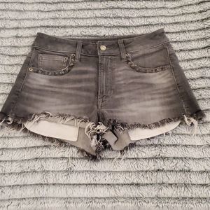 NWOT-- American Eagle hi-rise festival jean shorts